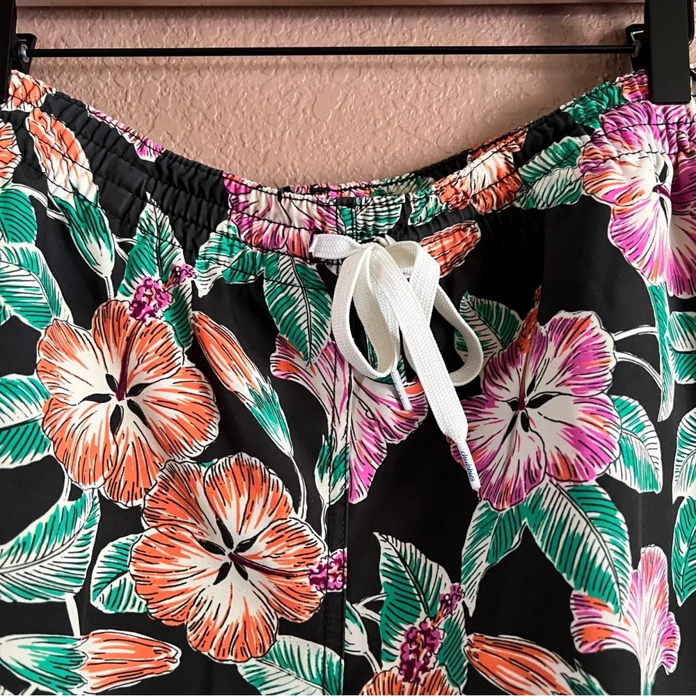 Chubbies Pollen Farrells Floral Print Swim Shorts Size Medium